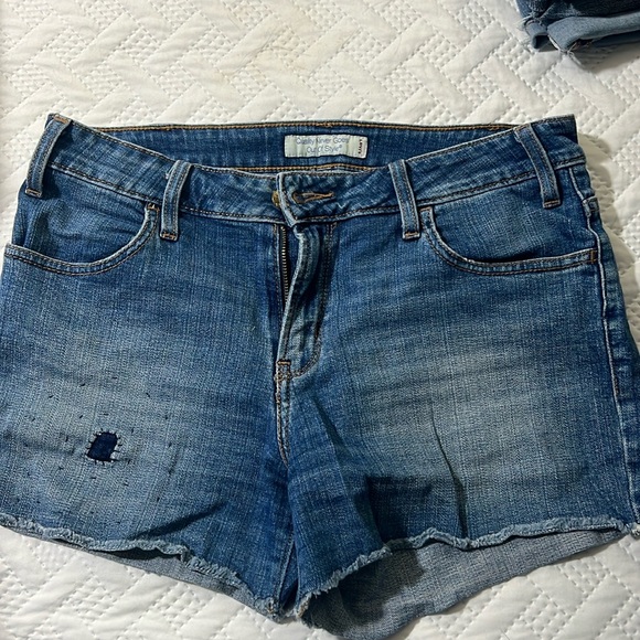 Levi size 6 Jean short - Picture 1 of 2